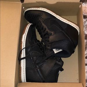 Nike Sky Hi in black 🖤